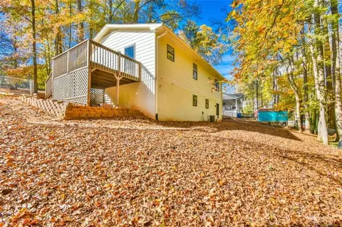 Exterior - 3874 Pine Needle Dr, Duluth, GA 30096 photo 4 of 7