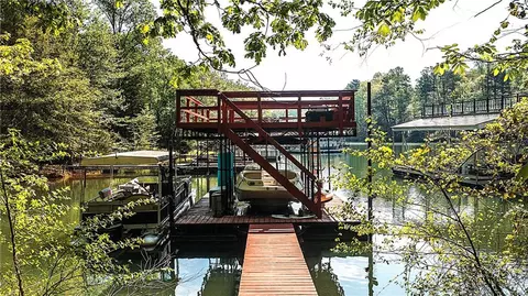 4650 Perry Rd, Gainesville, GA 30506