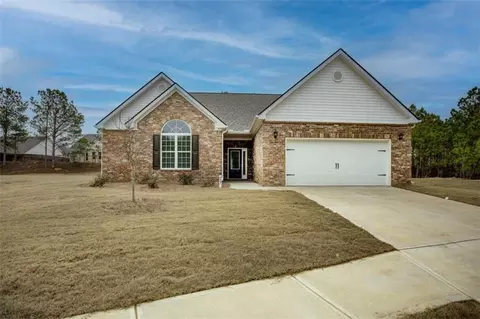 1007 Towne Cir, Social Circle, GA 30025