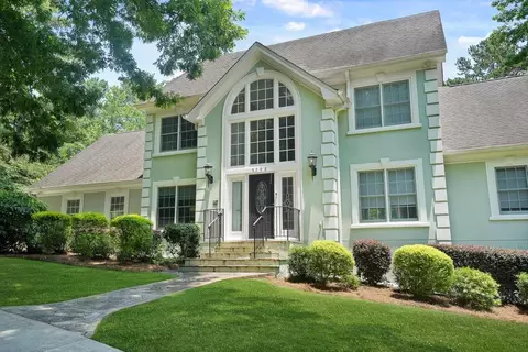 5798 Musket Ln, Stone Mountain, GA 30087