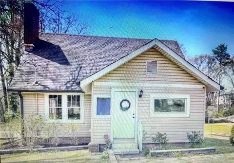 530 Elmwood Rd NW, Atlanta, GA 30318