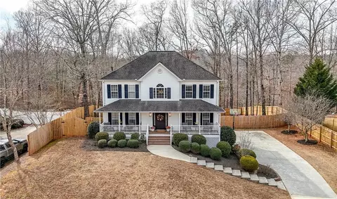 1122 Fieldstone Dr, Canton, GA 30114