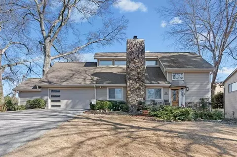 501 Audubon Dr, Marietta, GA 30068