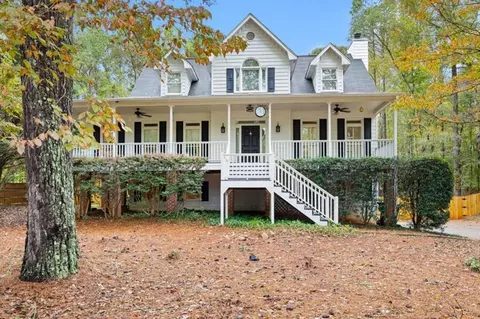 241 Falcon Pointe Ct, Canton, GA 30114