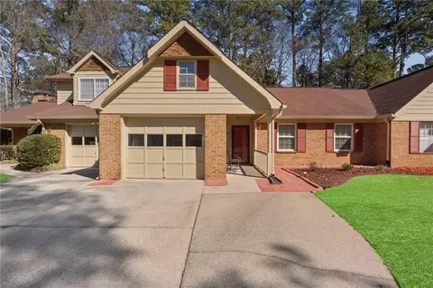 2 Dover Trl, Peachtree City, GA 30269