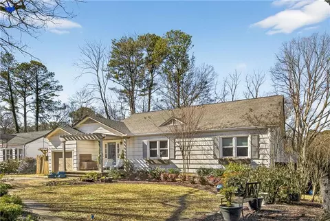 760 Scott Cir, Decatur, GA 30033