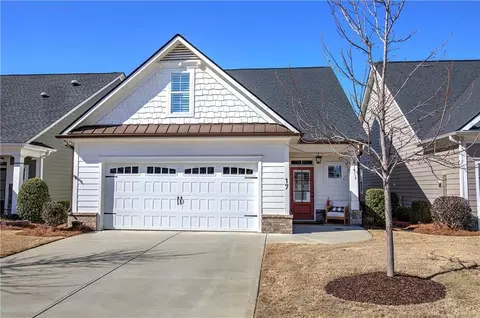 17 Encore Ln, Cartersville, GA 30120