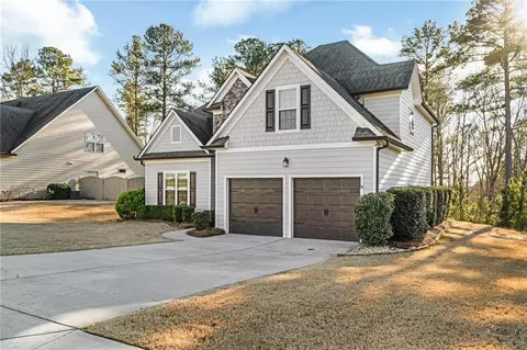 1095 Blankets Creek Dr, Canton, GA 30114