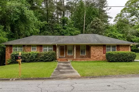 1060 Oakdale Dr SE, Smyrna, GA 30080