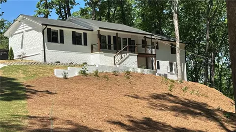 85 Bonnie Ln, Sandy Springs, GA 30328