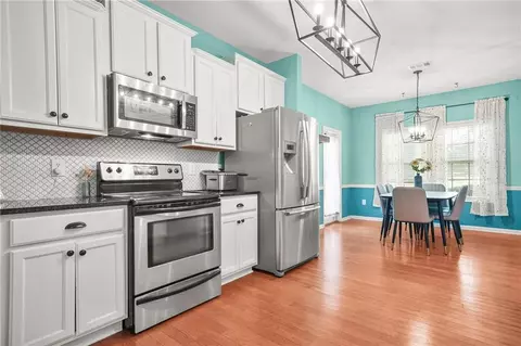 Kitchen - 1815 Alberta Ln, Winder, GA 30680 photo 2 of 3