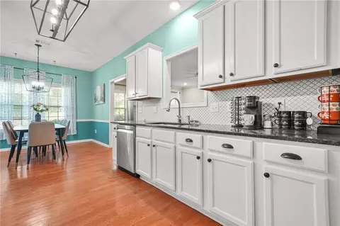 Kitchen - 1815 Alberta Ln, Winder, GA 30680 photo 3 of 3