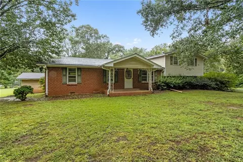 81 Russell Rd, Lawrenceville, GA 30043