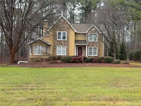 105 Oak Ridge Dr, Sharpsburg, GA 30277