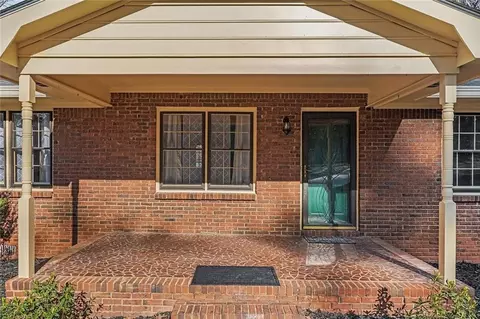 Exterior - 355 Heaton Rd, Covington, GA 30016 photo 3 of 9