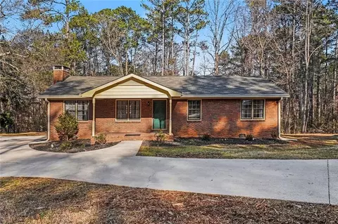 Exterior - 355 Heaton Rd, Covington, GA 30016 photo 2 of 9