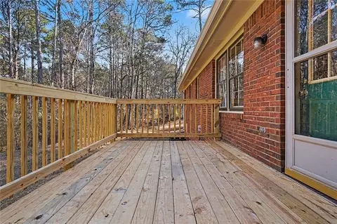 Exterior - 355 Heaton Rd, Covington, GA 30016 photo 5 of 9