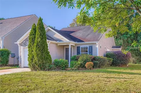 1025 Lakeside Cir, Covington, GA 30016 photo 3