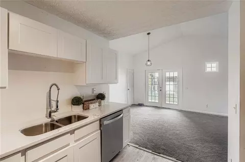 1025 Lakeside Cir, Covington, GA 30016 photo 15