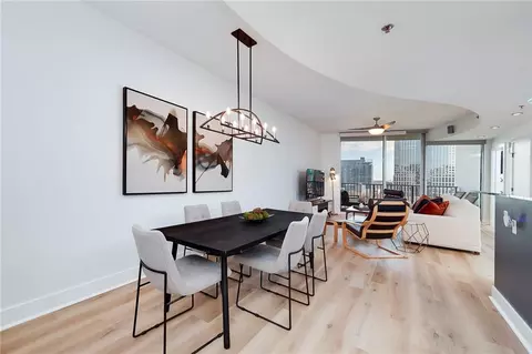 20 10th St NW #1402, Atlanta, GA 30309