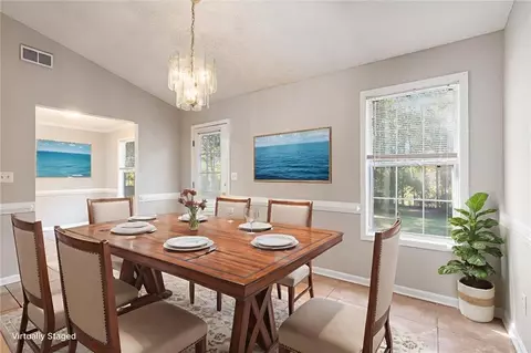 Dining - 10959 Thrasher Rd, Hampton, GA 30228 photo 1 of 2