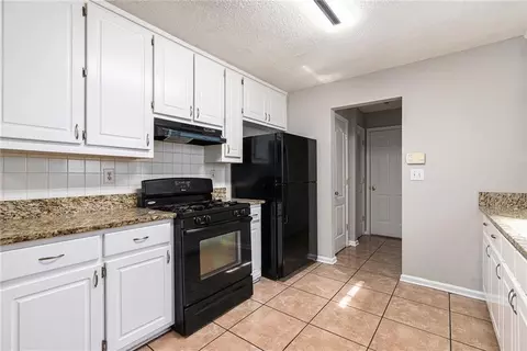Kitchen - 10959 Thrasher Rd, Hampton, GA 30228 photo 3 of 3
