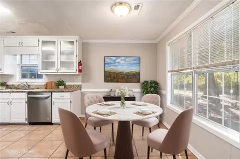 Dining - 10959 Thrasher Rd, Hampton, GA 30228 photo 2 of 2