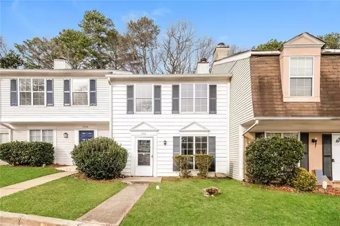 5713 Wells Cir, Stone Mountain, GA 30087