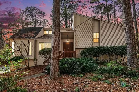 10780 Shagbark Trl, Roswell, GA 30075