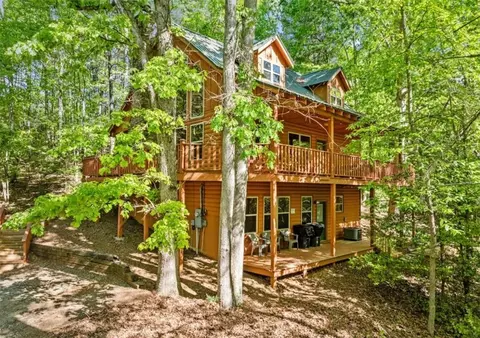 2239 Dean Mountain Rd, Cleveland, GA 30528