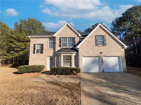 6876 Wildboar Dr, Fairburn, GA 30213