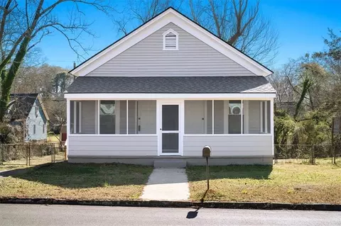 2997 Longmeadow Dr, Scottdale, GA 30079