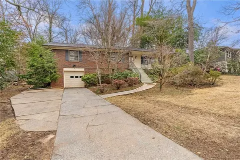2098 Trailmark Dr, Decatur, GA 30033