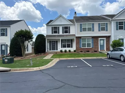 923 Prestwyck Ct, Alpharetta, GA 30004