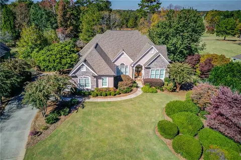 380 Fairway Cir, Monroe, GA 30656