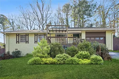 3291 Shady Oak Dr, Atlanta, GA 30340