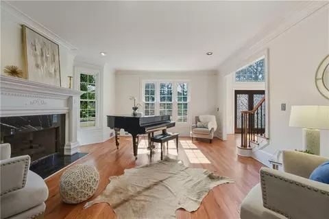 Living - 195 Jupiter Hills Pt, Duluth, GA 30097 photo 2 of 8