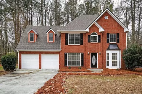 5546 Hurstcliffe Dr, Kennesaw, GA 30152