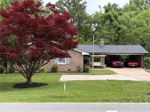 344 Holly Dr, Gainesville, GA 30501