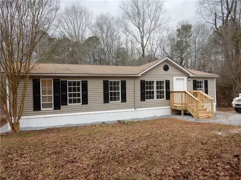 775 Ammons Rd, Waleska, GA 30183