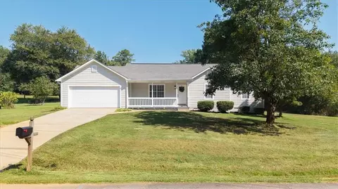 405 Highland Dr, Mcdonough, GA 30253