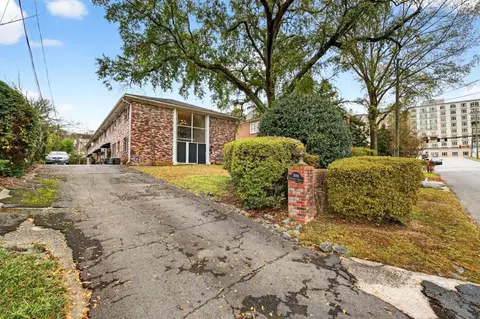3668 Kingsboro Rd NE #10, Atlanta, GA 30319