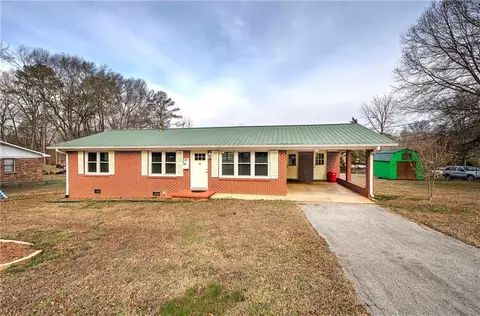 97 Pine Grove Cir NW, Adairsville, GA 30103