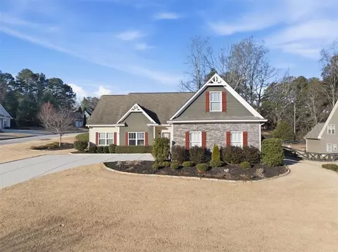 15 Azalea Lakes Ct, Dallas, GA 30157