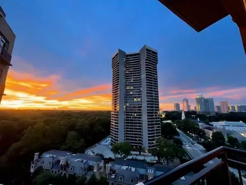 2626 Peachtree Rd NW #1706, Atlanta, GA 30305