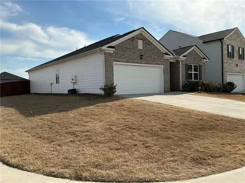 Exterior - 2237 Pelham Pass, Dacula, GA 30019 photo 4 of 14