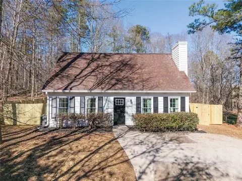 540 Riverside Rd, Sugar Hill, GA 30518