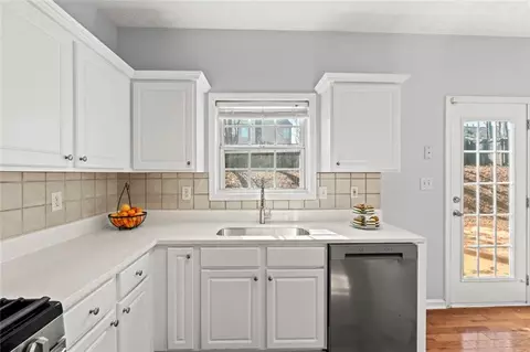 744 Winbrook Dr, Mcdonough, GA 30253 photo 11