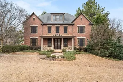 810 Forest Crossing Dr SW, Atlanta, GA 30331