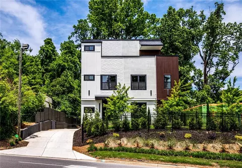 320 Hammond Dr, Atlanta, GA 30328
